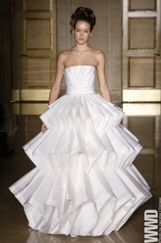 30 Funny Wedding Dresses That Should Have Never Come Down The Aisle