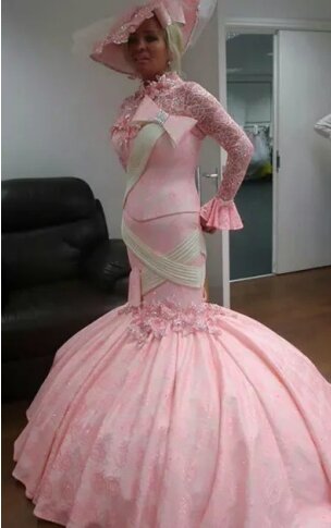 30 Funny Wedding Dresses That Should Have Never Come Down The Aisle