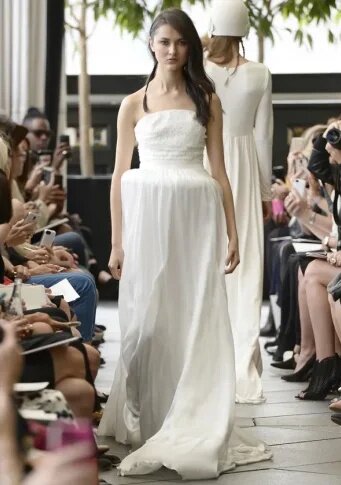 30 Funny Wedding Dresses That Should Have Never Come Down The Aisle