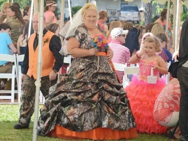 30 Funny Wedding Dresses That Should Have Never Come Down The Aisle