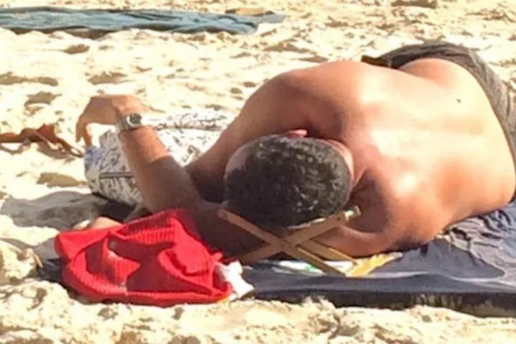 Hilarious Beach Photos Gone Wrong