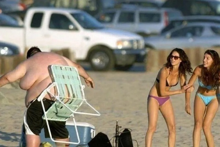 Hilarious Beach Photos Gone Wrong