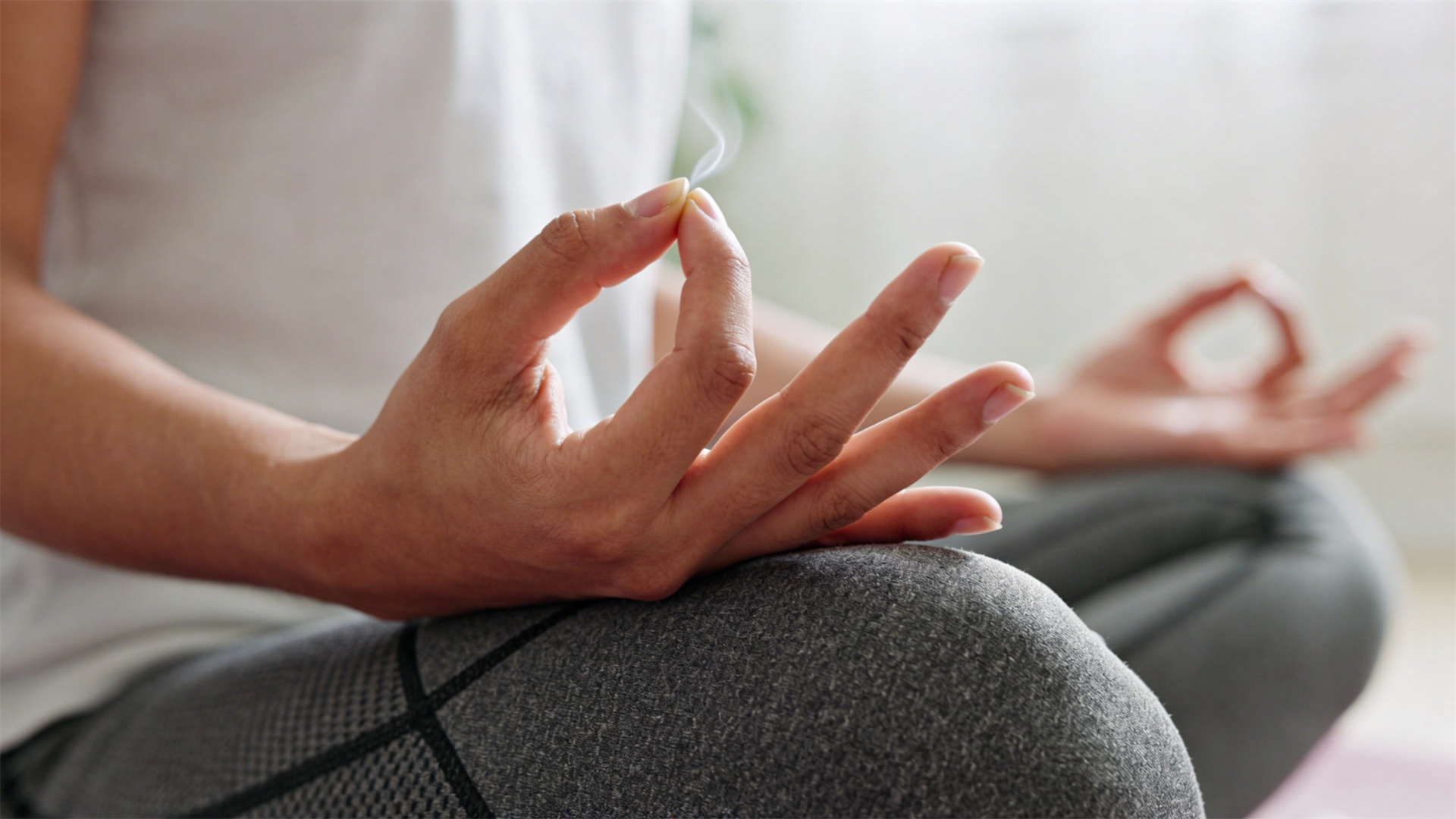 Simple Pranayama Techniques to Calm Your Nervous System Instantly